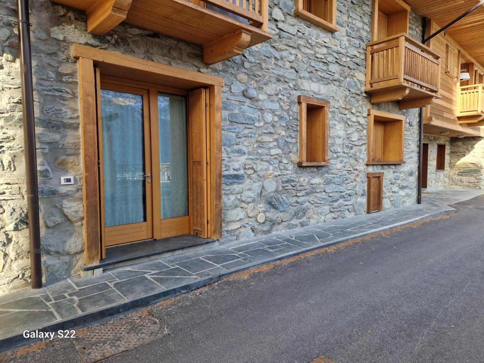 Ferienwohnung Grazioso Trilocale Con Ampia Terrazza Chiesa in Valmalenco Exterior foto