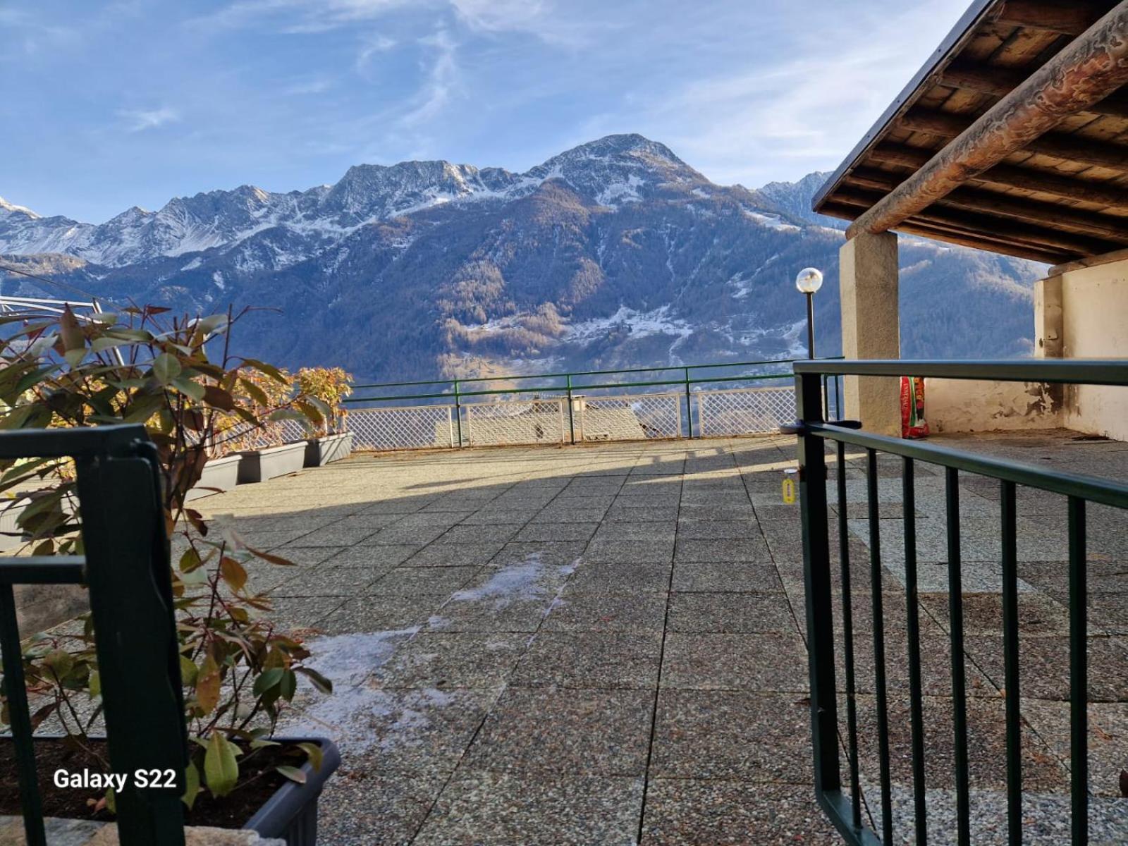 Ferienwohnung Grazioso Trilocale Con Ampia Terrazza Chiesa in Valmalenco Exterior foto